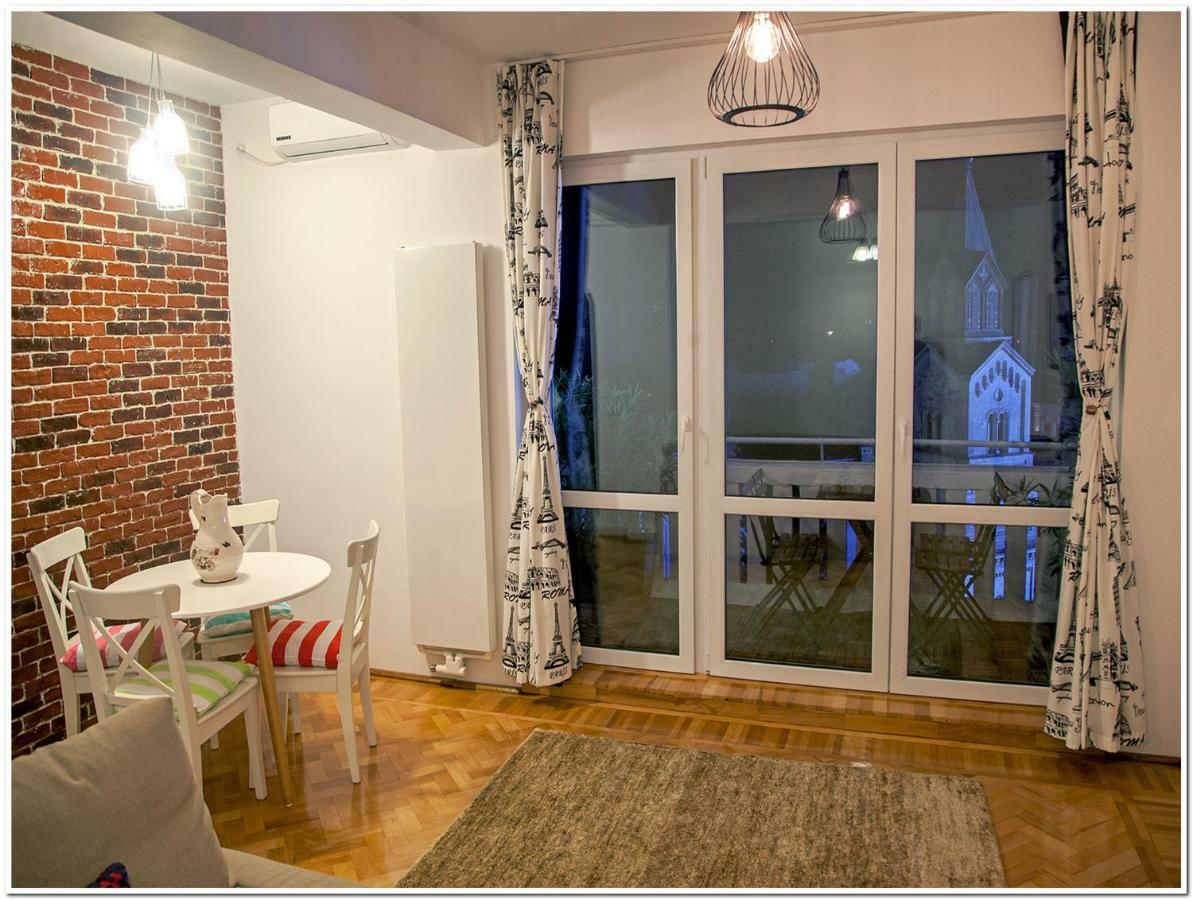 Skyview Old Town Apartment Bucureşti Ngoại thất bức ảnh